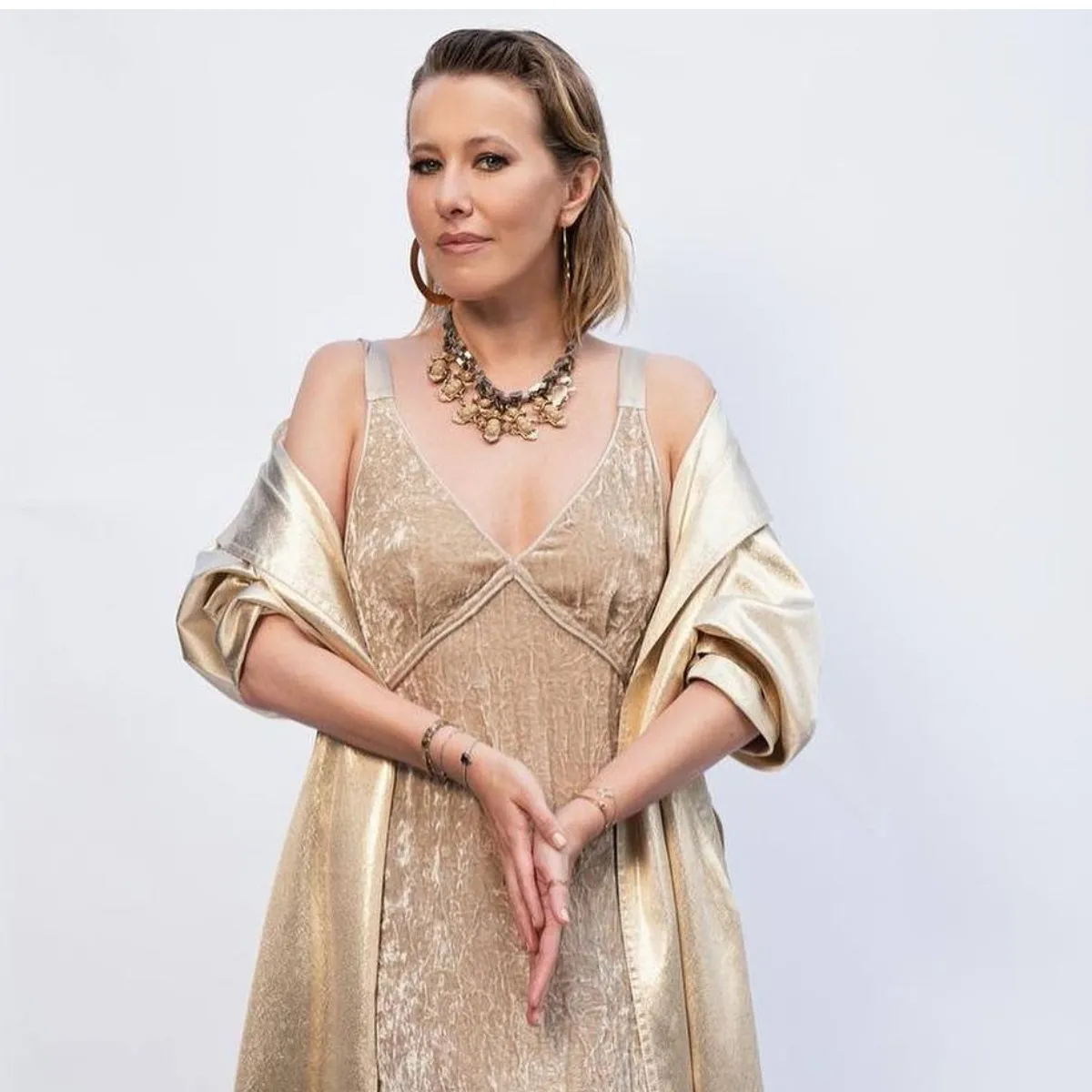 Марисса Мэй жатақхана бөлмесі қызық порно онлайн көру Поп жұлдыздарының жасырын камерасы