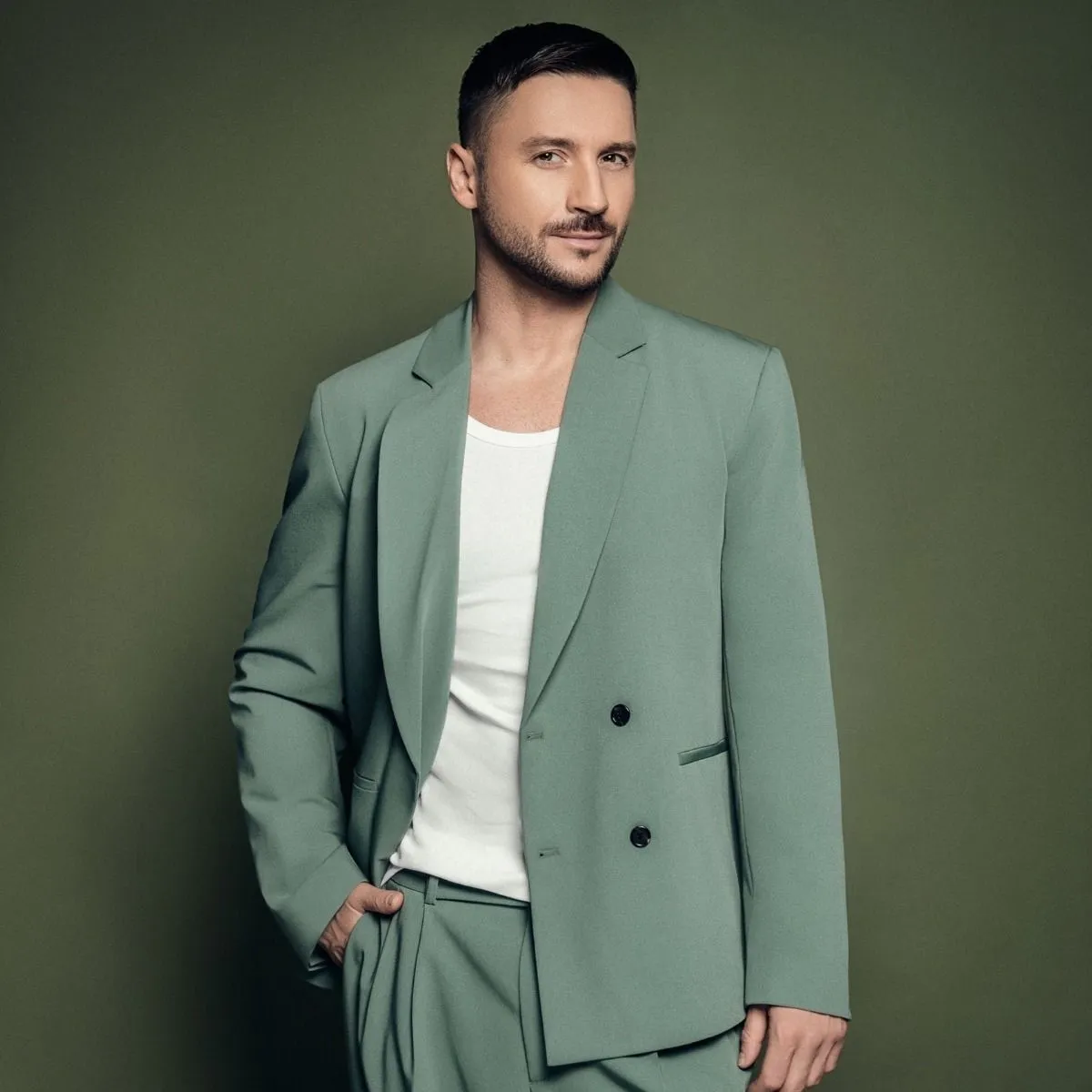 Әйелінің күйеуін алдаған онлайн порно фильмдері Жыныстық қатынас үшін достар